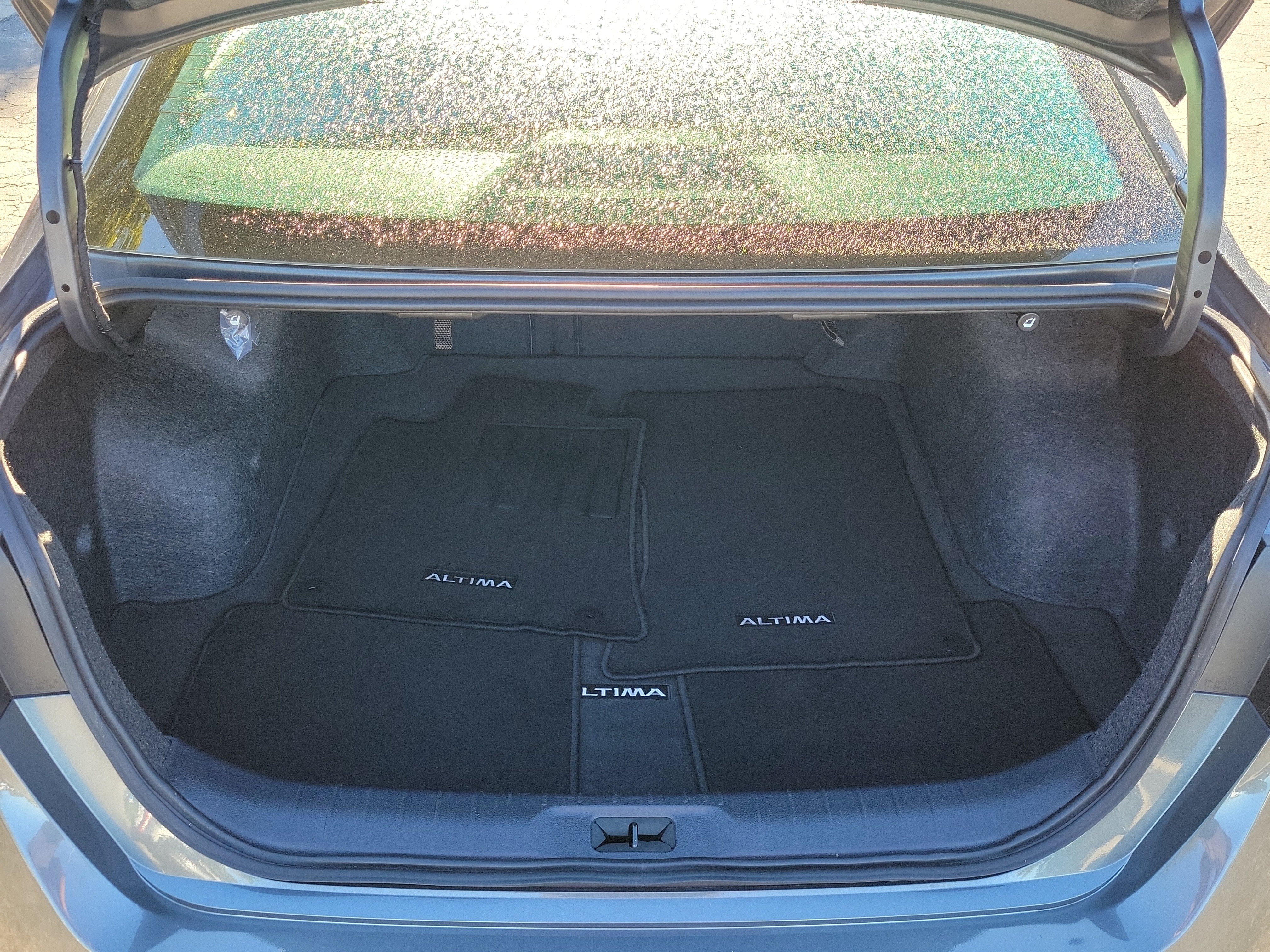 Certified 2025 Nissan Altima 2.5 S FWD image 10