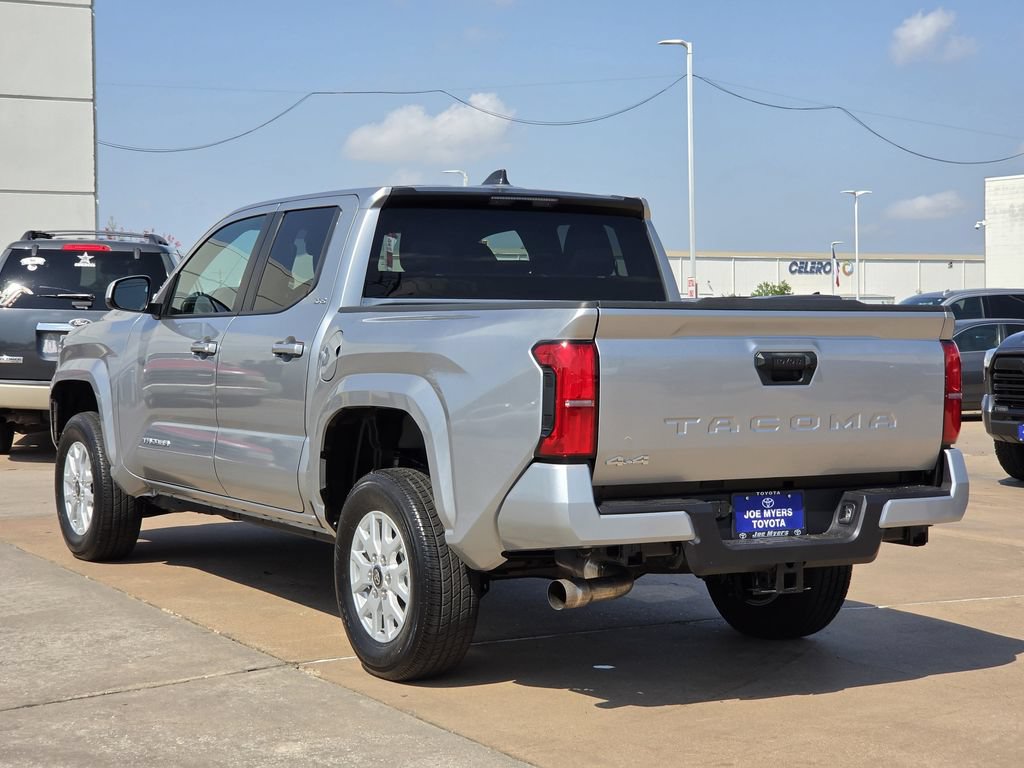 Used 2026 Toyota Tacoma SR5 AWD/4WD image 7