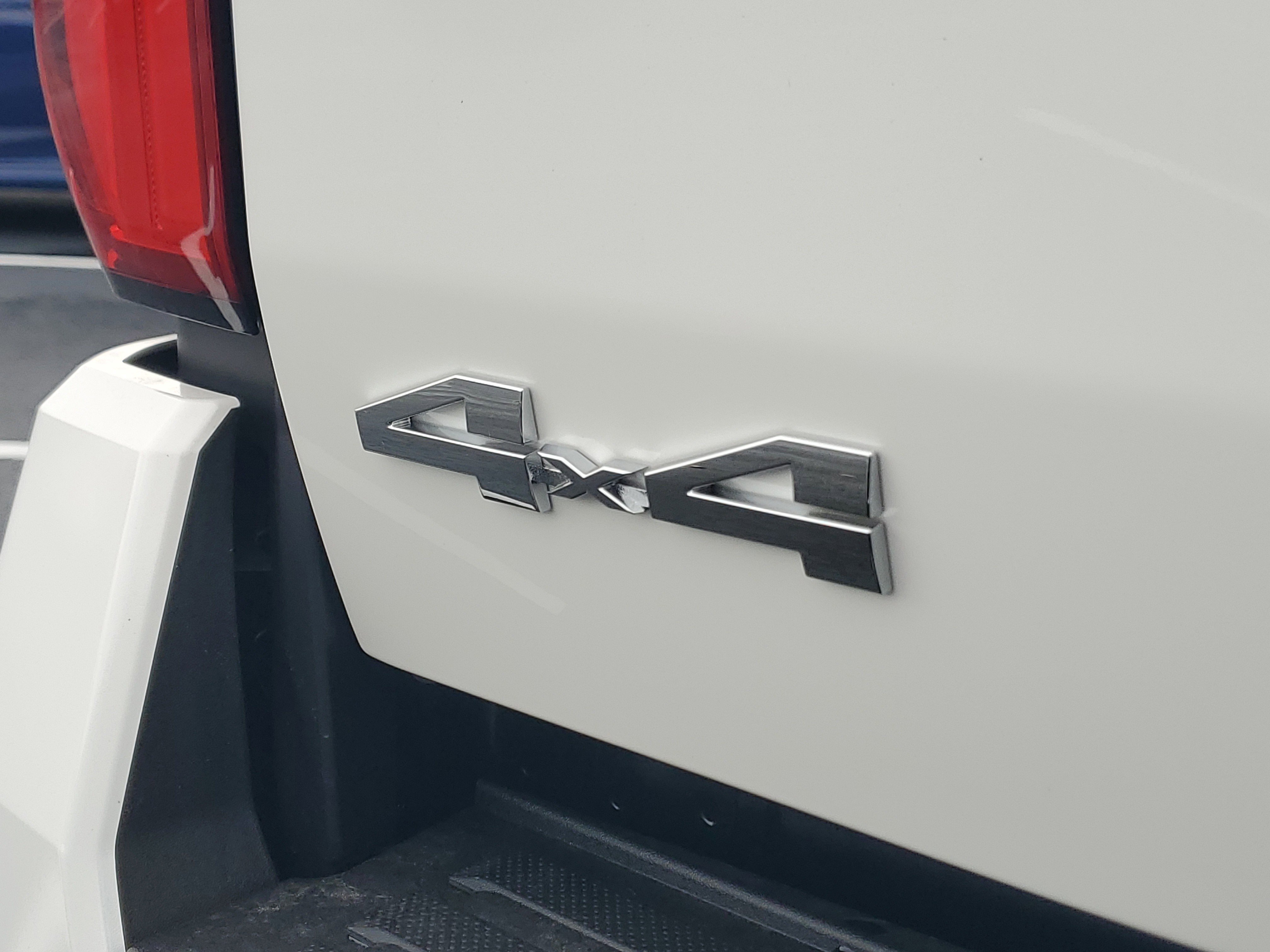 New 2025 Toyota Tacoma SR5 image 8