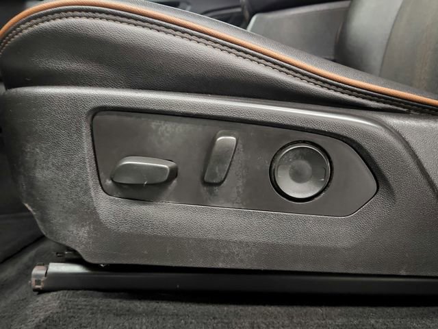 Used 2023 GMC Canyon AT4 image 29