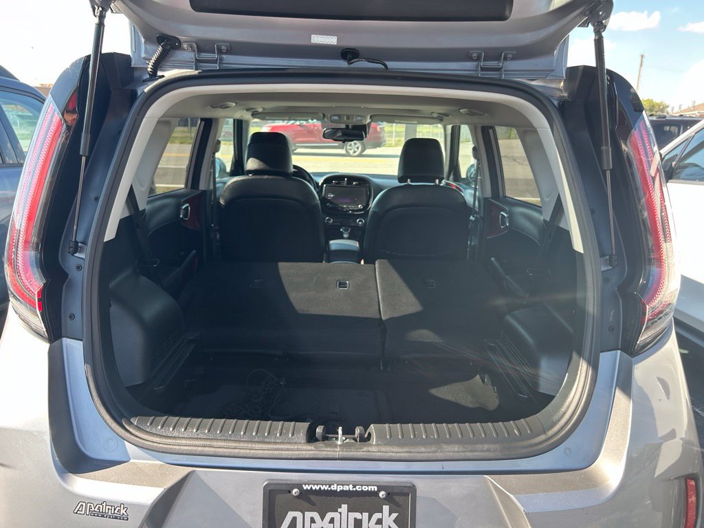 Used 2023 Kia Soul GT-Line FWD image 39