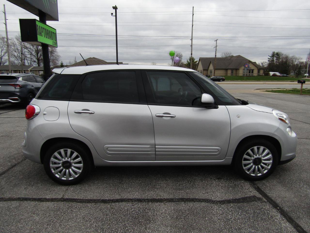Used 2014 FIAT 500L Easy image 8
