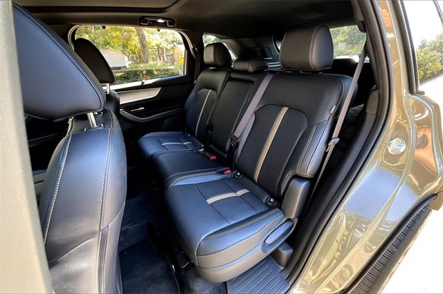 Certified 2025 MAZDA CX-70 3.3 Turbo S w/ Premium Package image 19