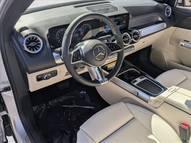 New 2026 Mercedes-Benz GLB 250 image 3