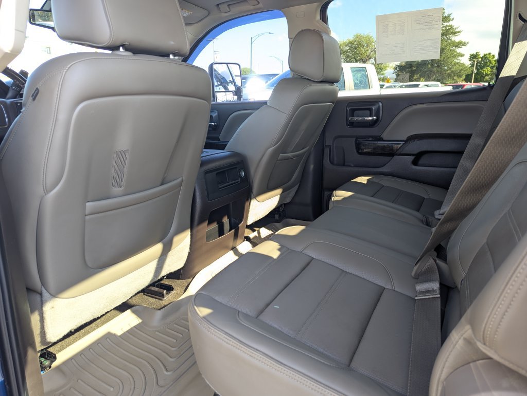 Used 2015 GMC Sierra 1500 Denali w/ Driver Alert Package AWD/4WD image 30