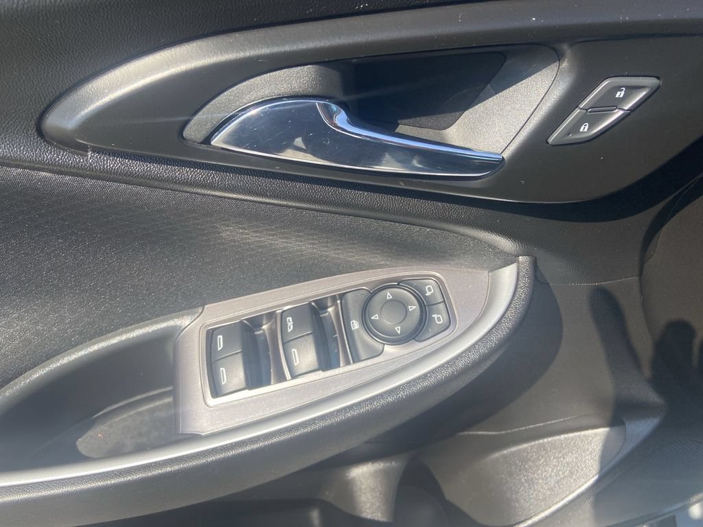 Used 2024 Chevrolet Malibu LT FWD image 22