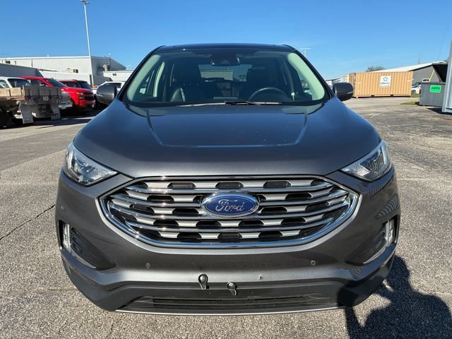 Used 2023 Ford Edge Titanium w/ Class II Trailer Tow Package AWD/4WD image 12