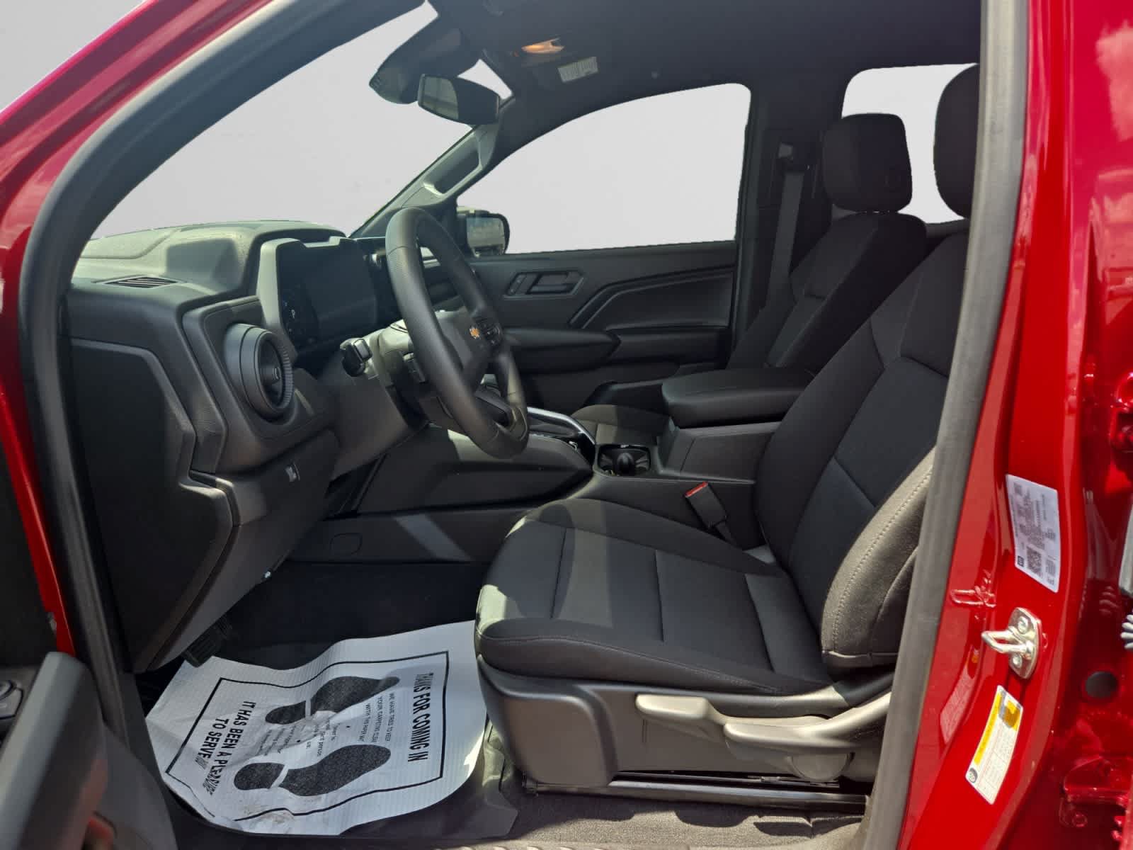 Used 2026 Chevrolet Colorado W/T w/ WT Custom Package RWD image 9