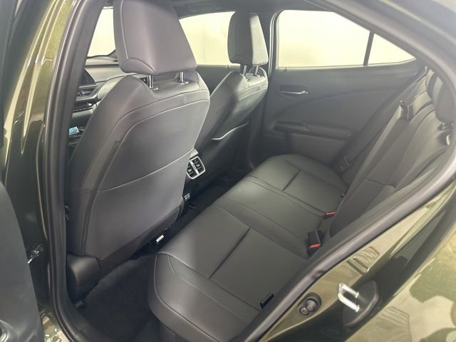 Used 2025 Lexus UX 300h AWD w/ Accessory Package (Z1) image 19