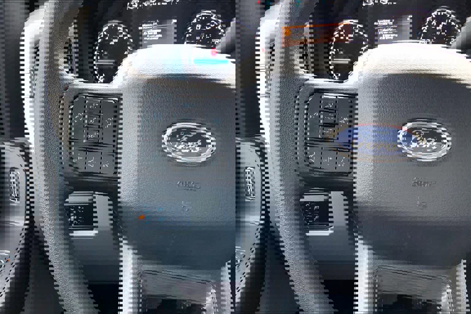 Used 2023 Ford F550 4x4 Crew Cab Super Duty image 23