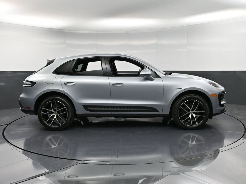 New 2026 Porsche Macan image 9