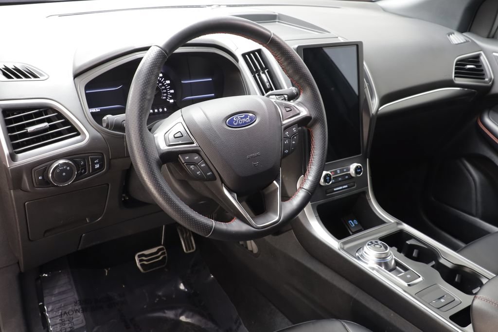 Used 2024 Ford Edge ST-Line AWD/4WD image 7