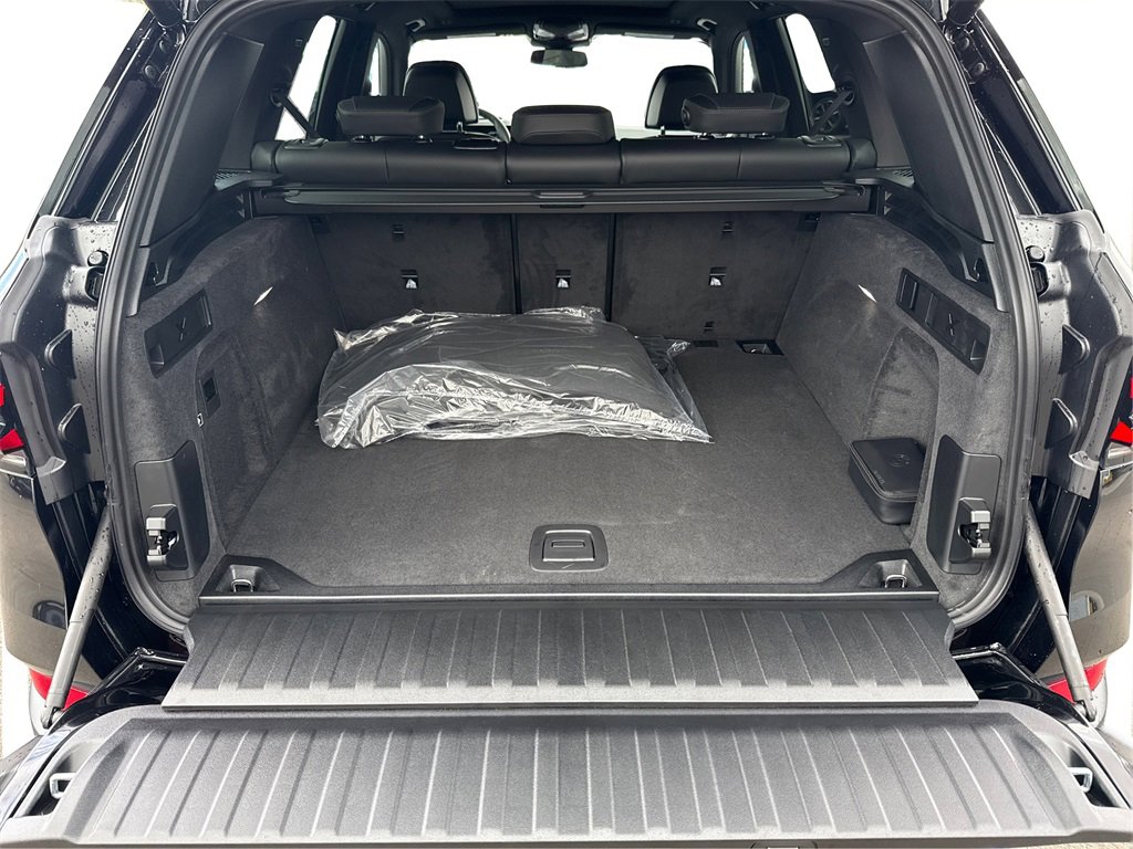 New 2026 BMW X5 sDrive40i image 13