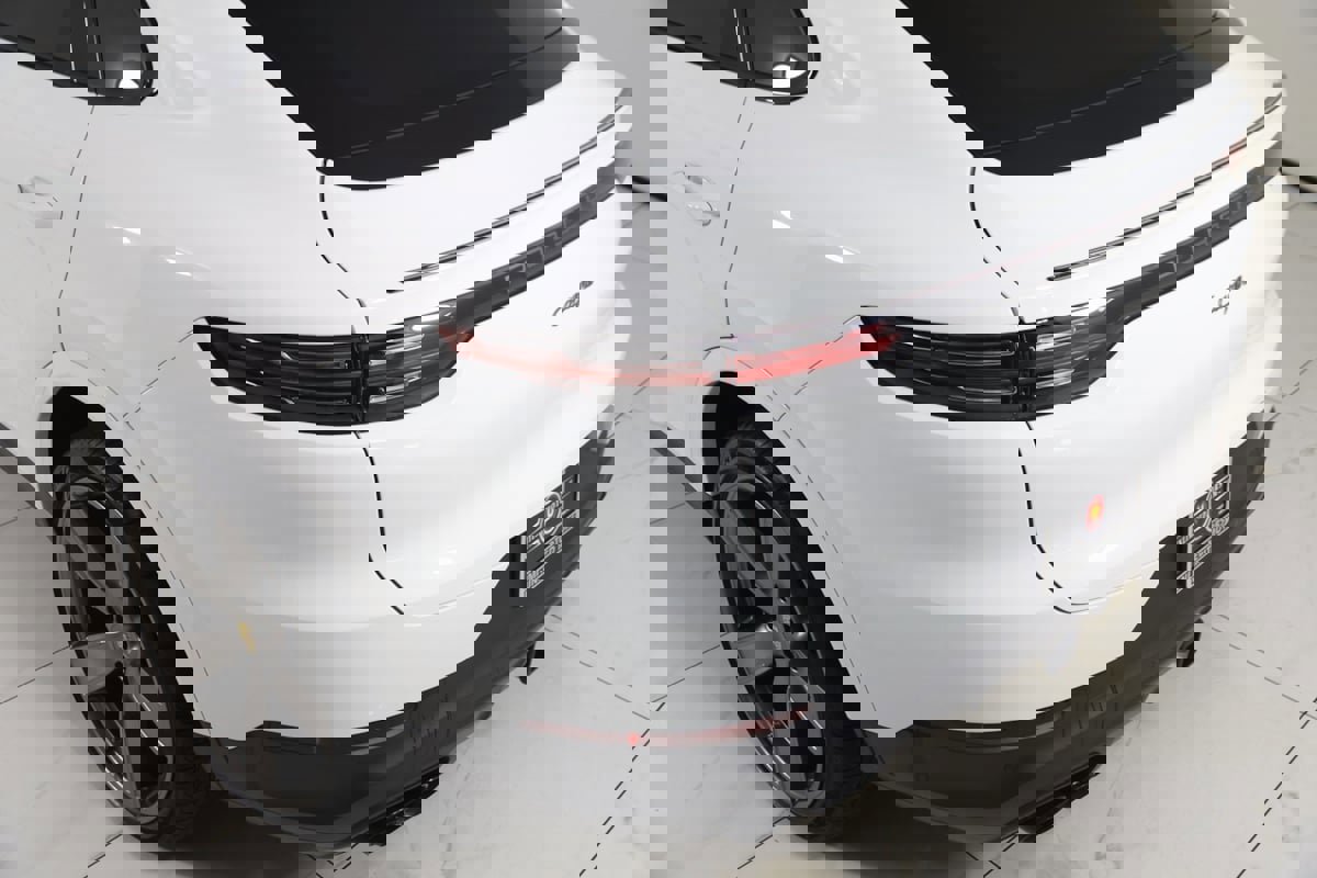 Used 2023 Porsche Cayenne image 37