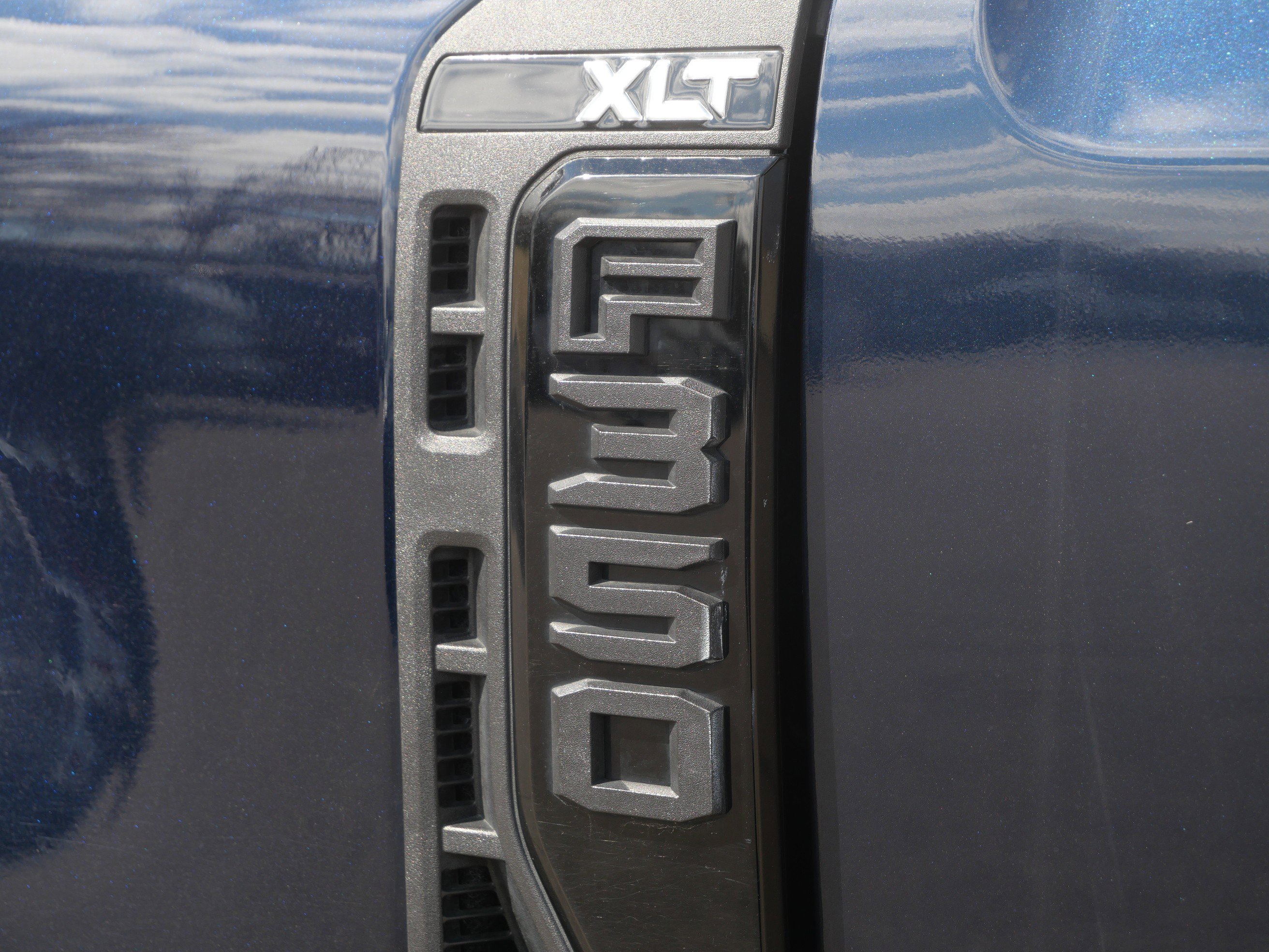 Used 2023 Ford F350 XLT w/ Black Appearance Package image 22