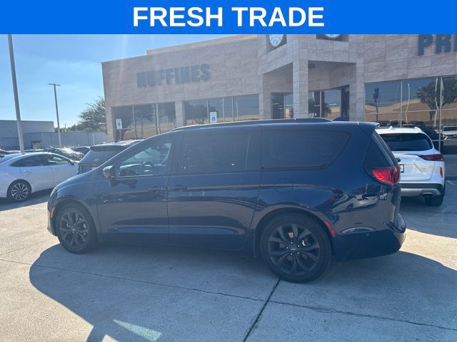 Used 2019 Chrysler Pacifica Touring-L Plus