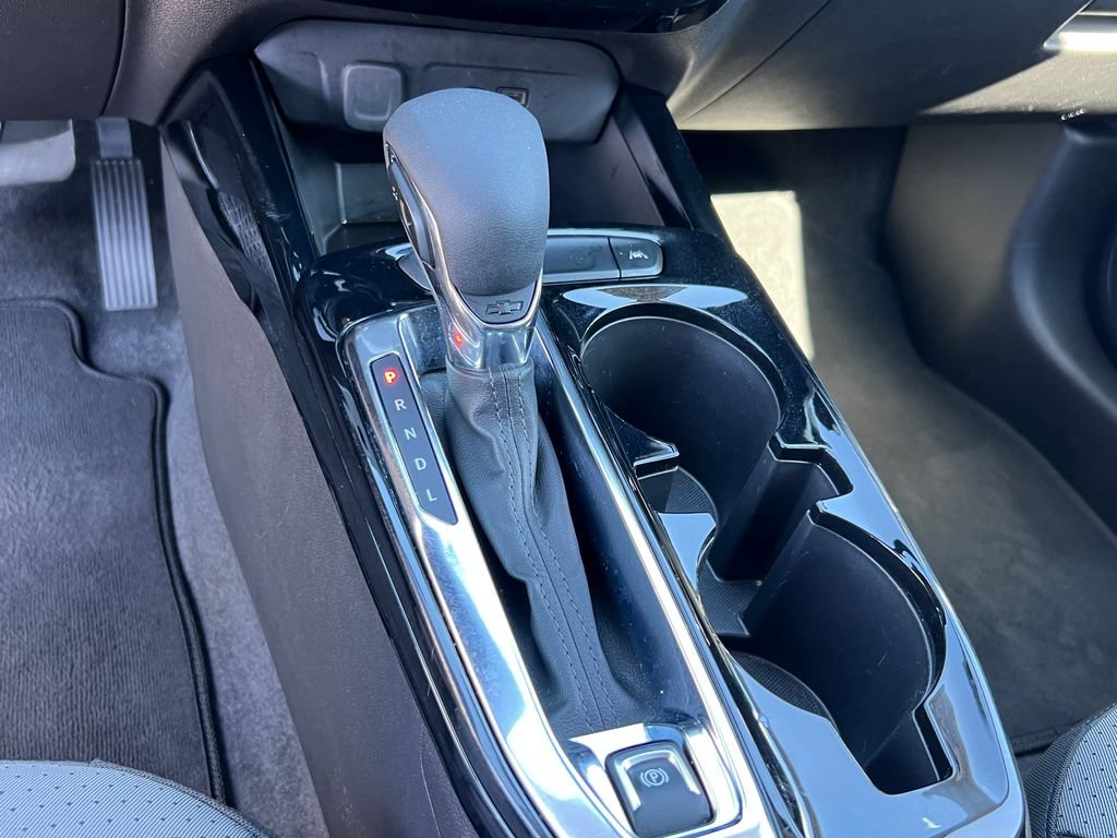 Used 2025 Chevrolet Trax LT FWD image 28