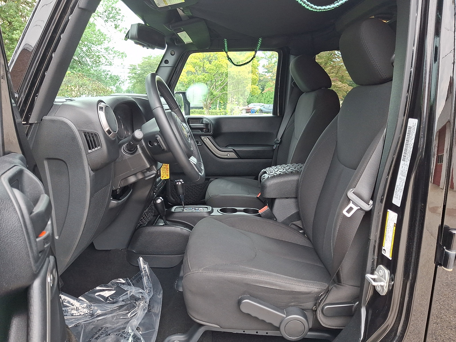 Used 2016 Jeep Wrangler Unlimited Sport w/ Quick Order Package 24S AWD/4WD image 15