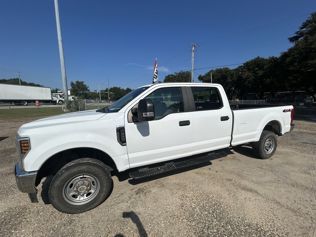 Used 2019 Ford F250 XL w/ Power Equipment Group AWD/4WD image 1