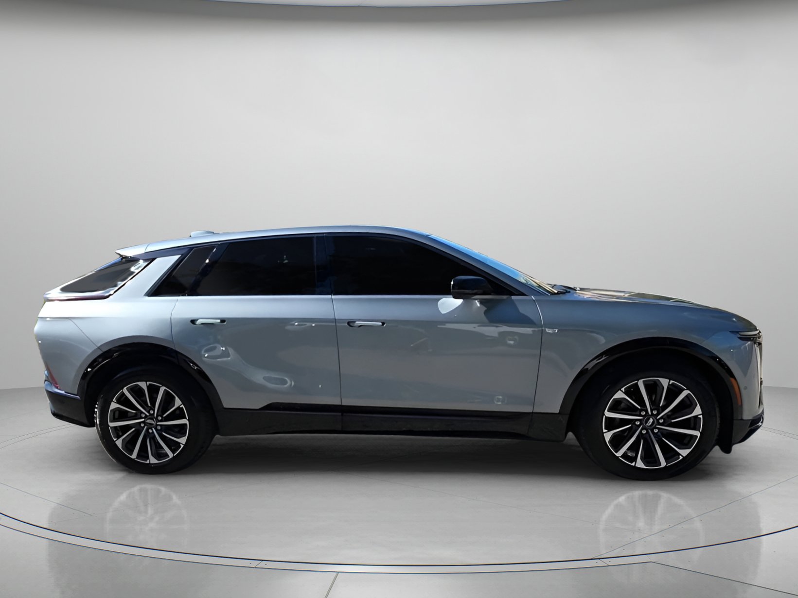 Used 2024 Cadillac Lyriq Sport image 33