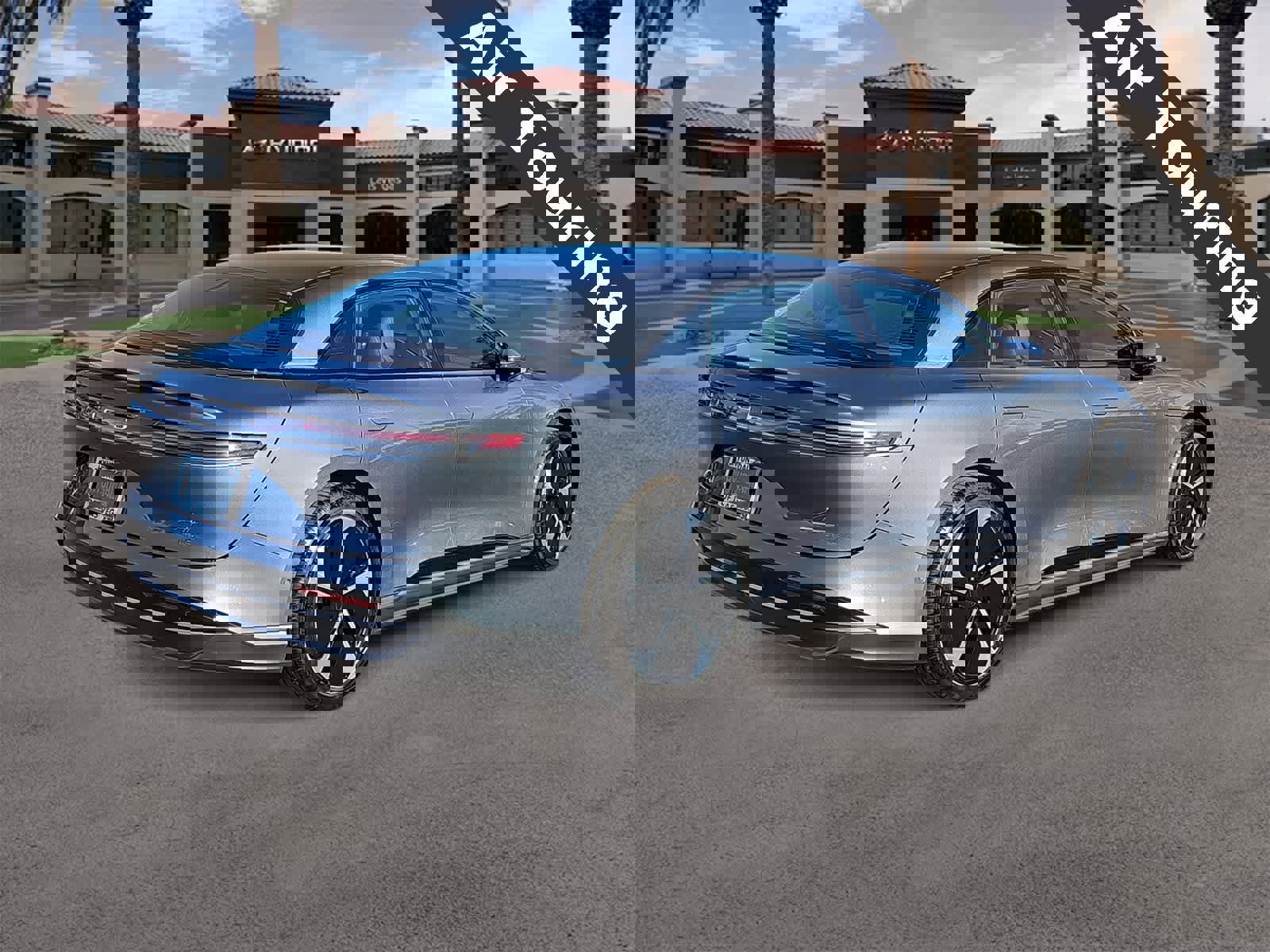 Used 2024 Lucid Air Touring image 8