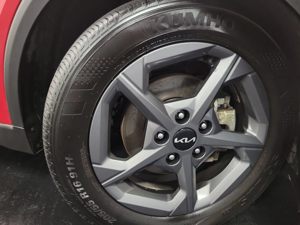 Used 2025 Kia K4 FWD image 10