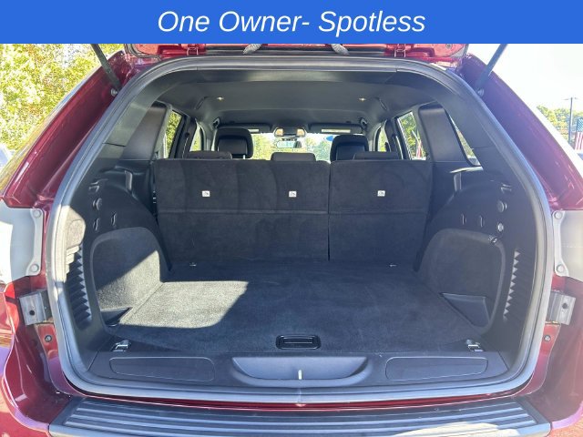 Used 2019 Jeep Grand Cherokee Laredo AWD/4WD image 11