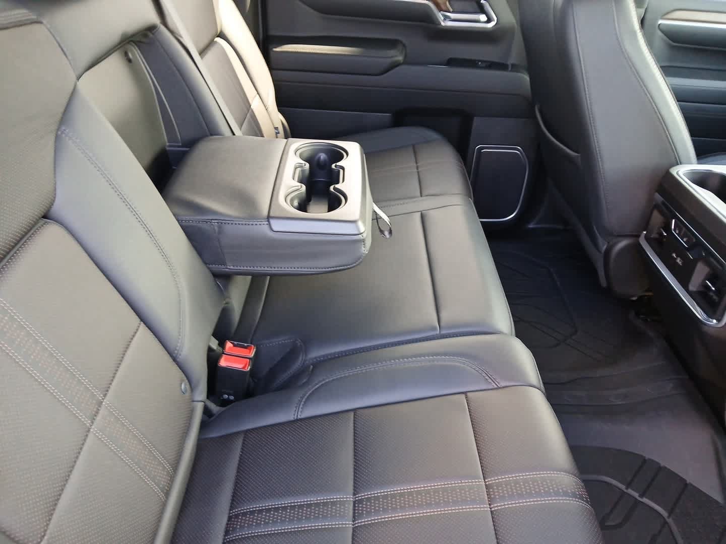 Used 2023 Chevrolet Silverado 1500 High Country w/ High Country Premium Package AWD/4WD image 87