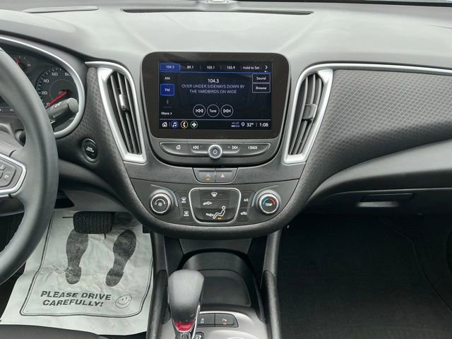 Used 2024 Chevrolet Malibu RS image 25