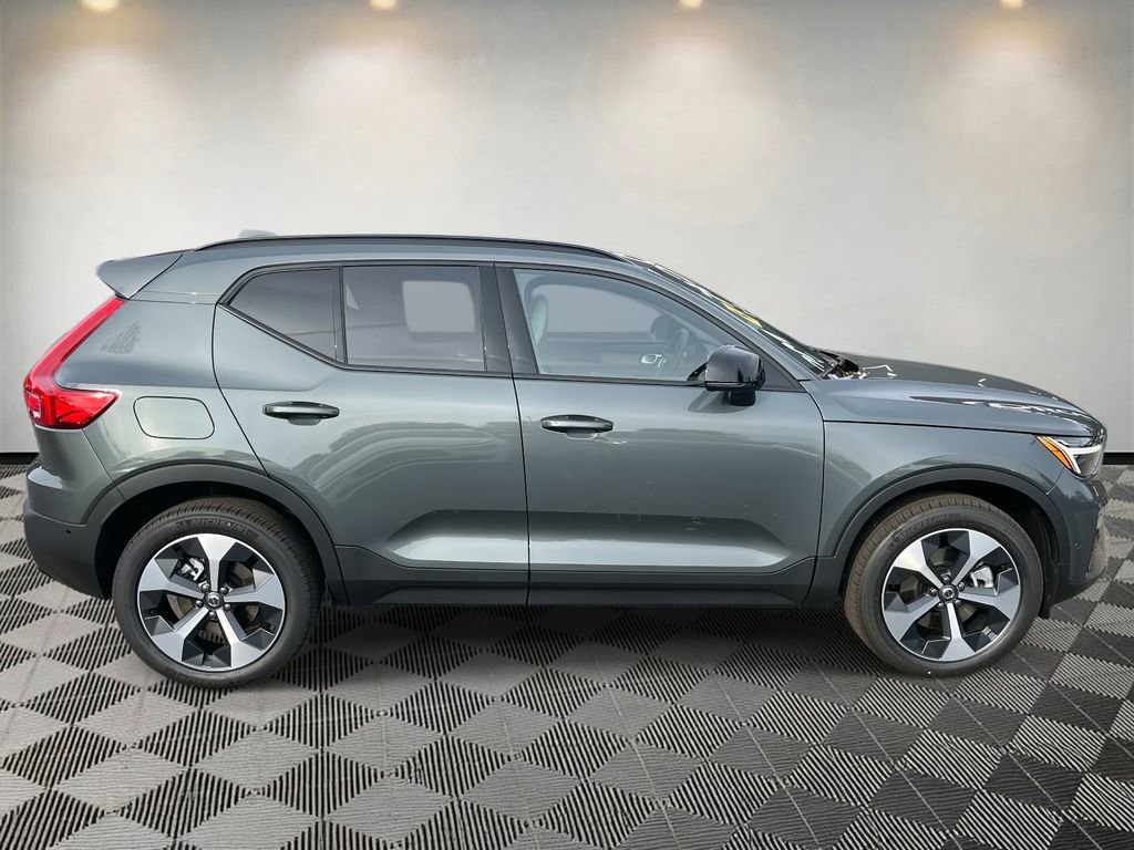 New 2026 Volvo XC40 B5 Plus w/ Protection Package Premier image 2