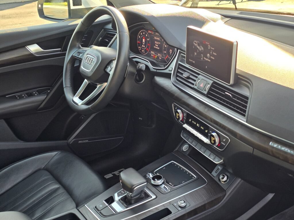 Used 2019 Audi Q5 2.0T Premium Plus AWD/4WD image 28