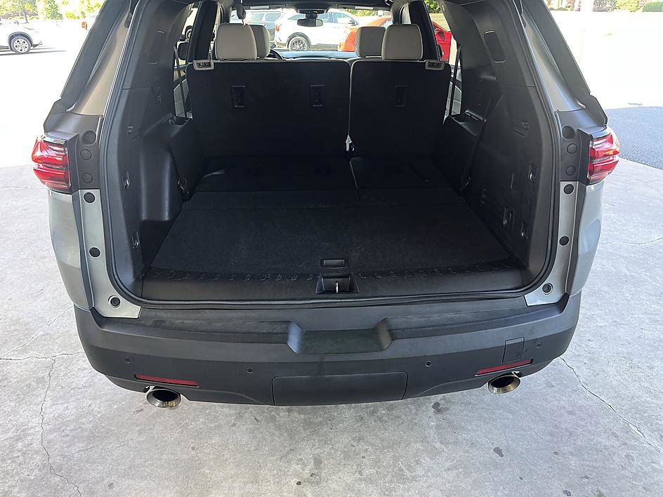 Used 2023 Chevrolet Traverse LS w/ Safety Package FWD image 23