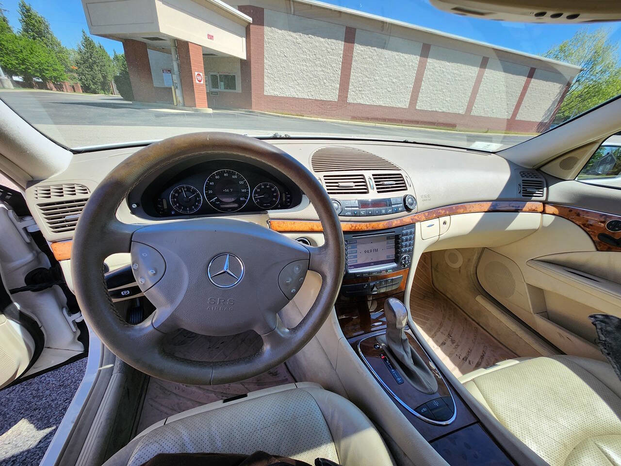 Used 2004 Mercedes-Benz E 500 Sedan image 3