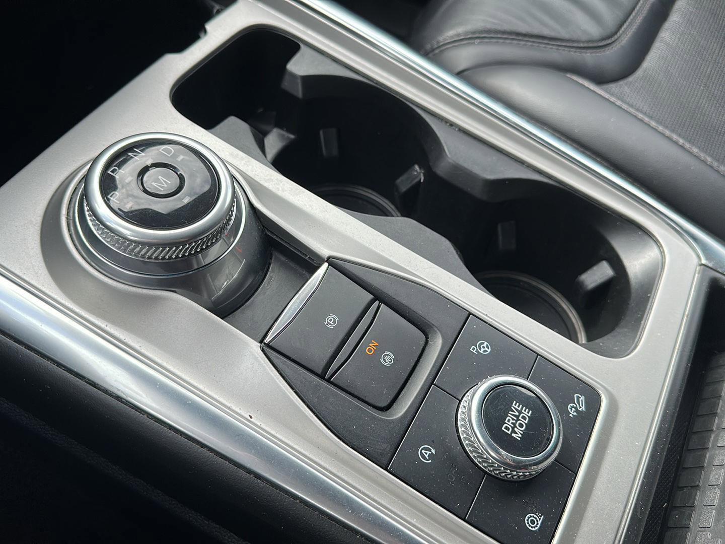 Used 2021 Ford Explorer Platinum image 22