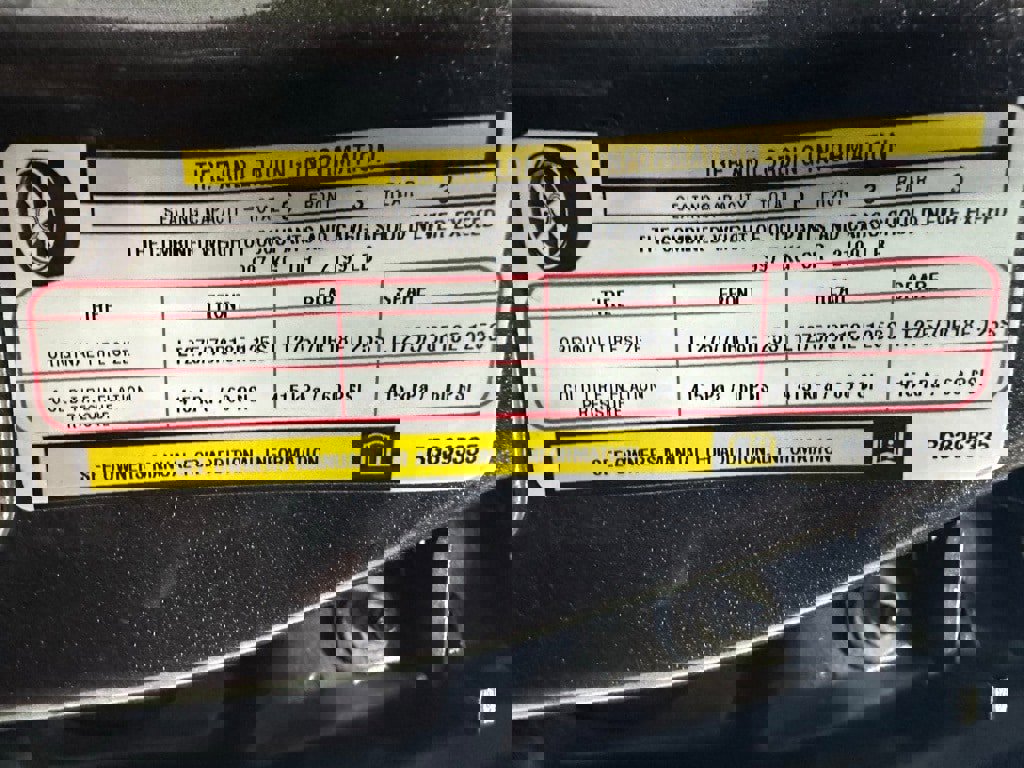 Used 2024 RAM 2500 Laramie image 12