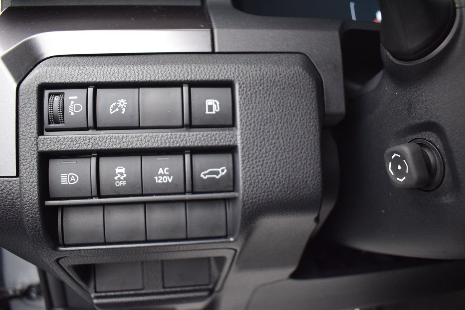 Used 2025 Toyota 4Runner TRD Sport Premium AWD/4WD image 18
