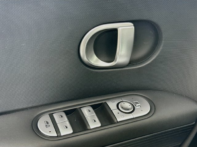 Certified 2024 Hyundai Ioniq 5 SE RWD image 21