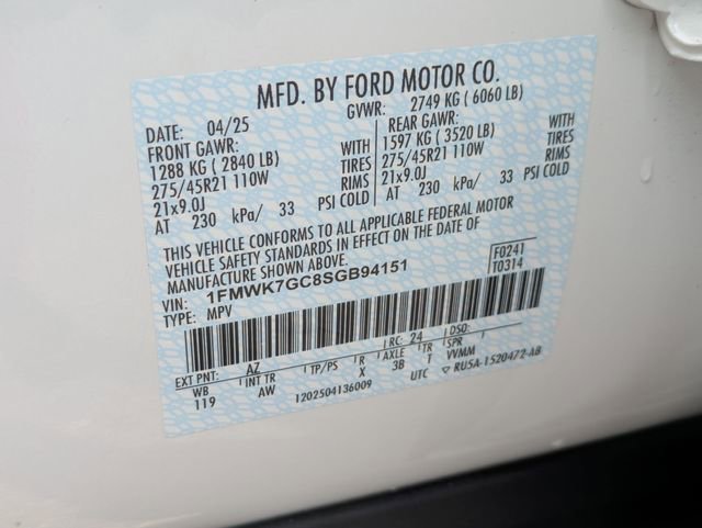 Used 2025 Ford Explorer ST image 31