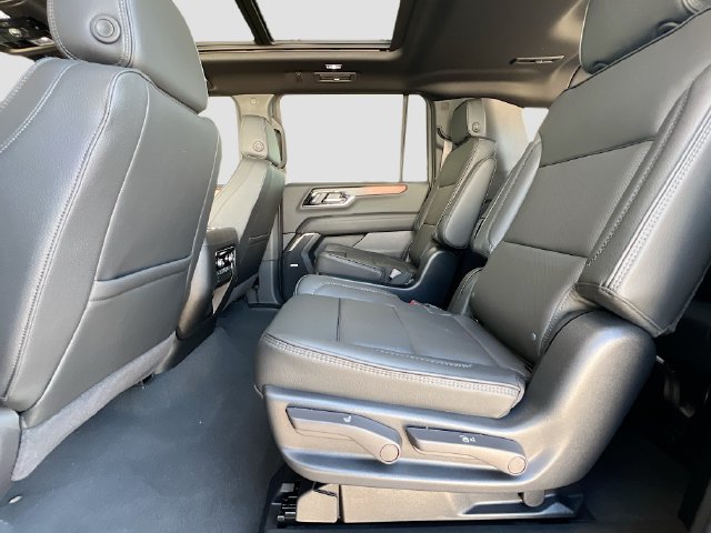 New 2026 GMC Yukon XL Denali w/ Sun & Power Step Package AWD/4WD image 17