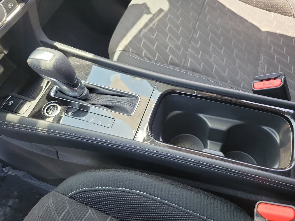 Used 2024 Nissan Kicks SV FWD image 30