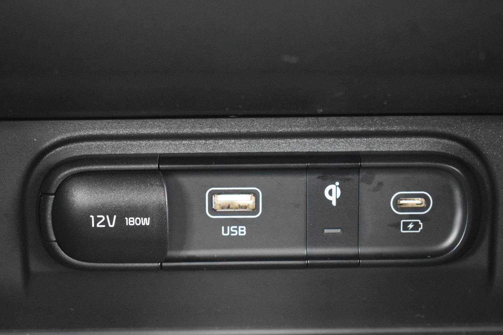 Used 2023 Kia Sportage X-Line AWD/4WD image 12