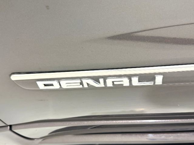 Used 2016 GMC Acadia Denali AWD/4WD image 13