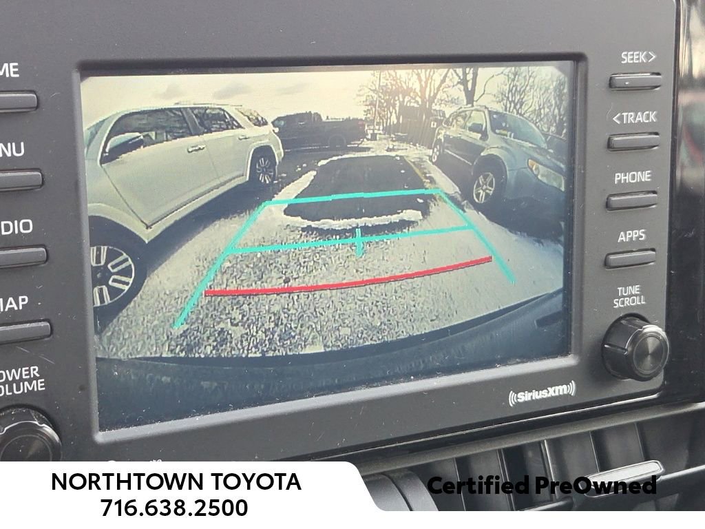 Used 2022 Toyota RAV4 XLE image 21
