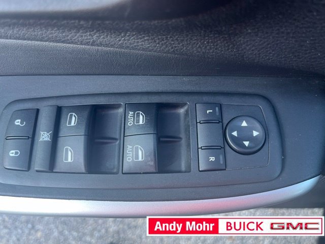 Used 2018 Jeep Cherokee Overland AWD/4WD image 21