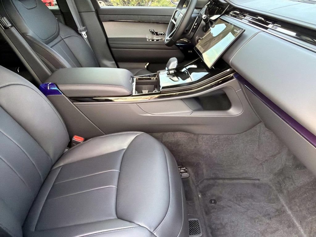 New 2026 Land Rover Range Rover Sport Dynamic SE AWD/4WD image 10