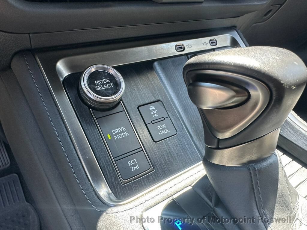 Used 2024 Lexus GX 550 w/ Accessory Package (Z1) AWD/4WD image 23