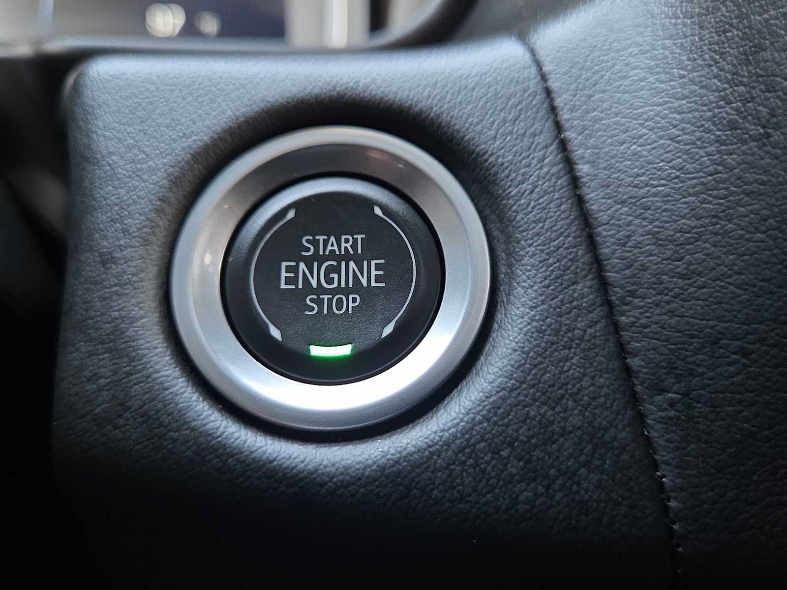 Used 2024 Chevrolet Tahoe LT w/ Luxury Package RWD image 24