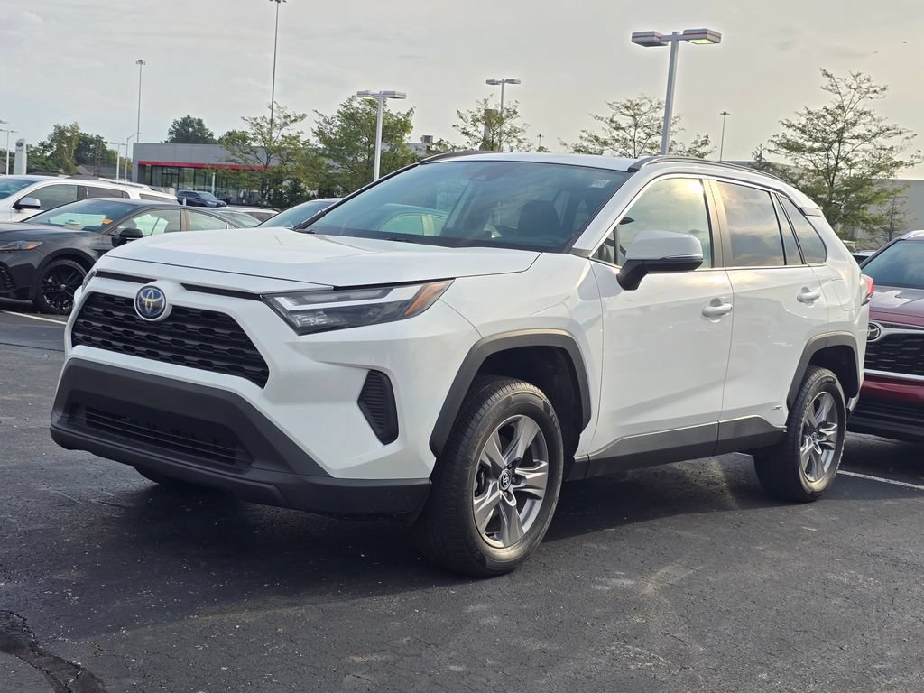 Certified 2023 Toyota RAV4 XLE w/ Convenience Package AWD/4WD image 4
