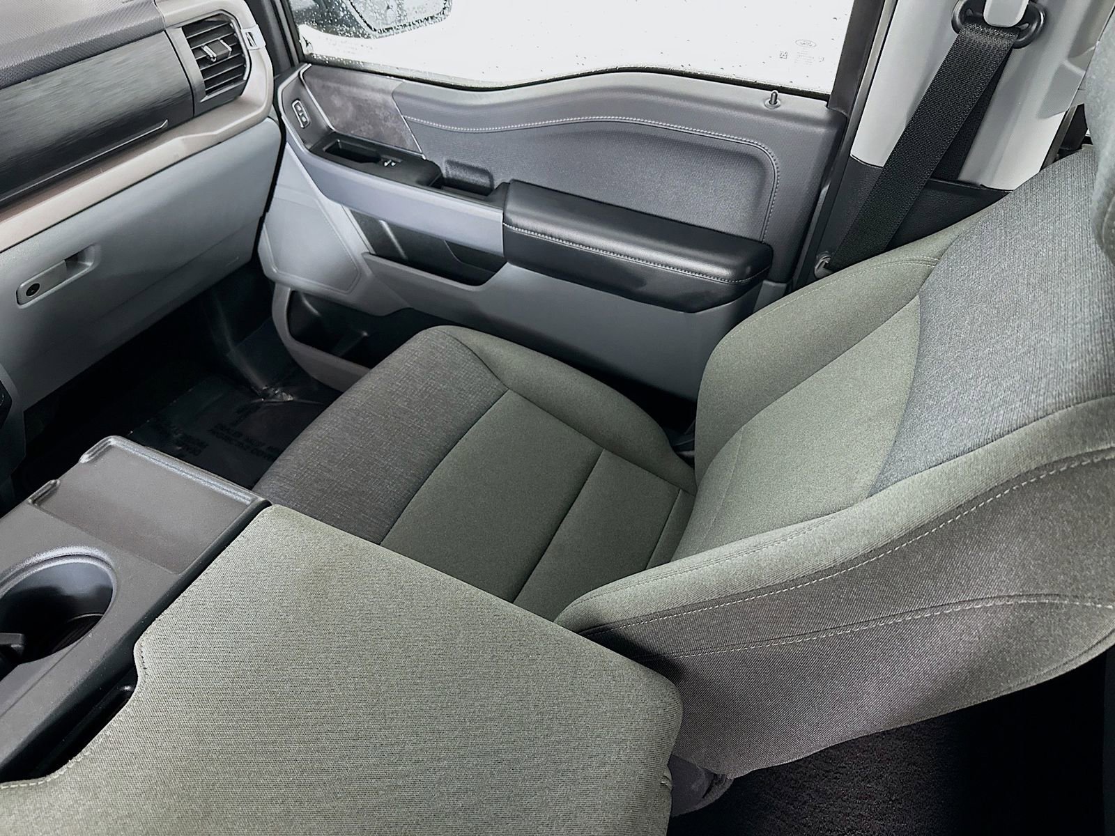 Used 2025 Ford F150 XLT w/ Equipment Group 301A Standard image 22