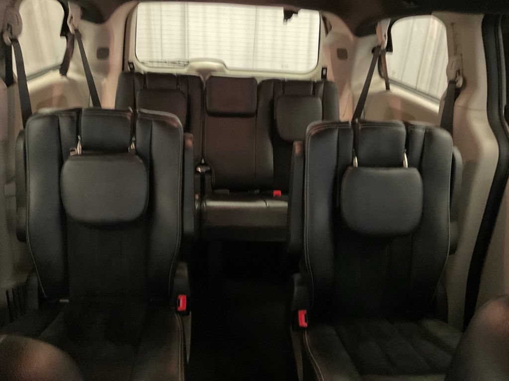 Used 2018 Dodge Grand Caravan SXT FWD image 31